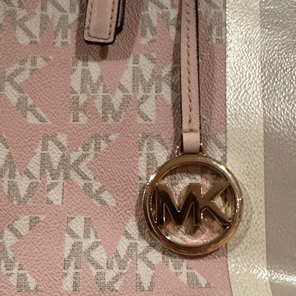 Michael Kors Light Pink Signature Tote - Picture 2 of 8